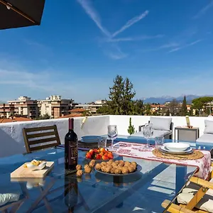  Appartamento Dimoramatilda, Attico Con Terrazza Panoramica Italia