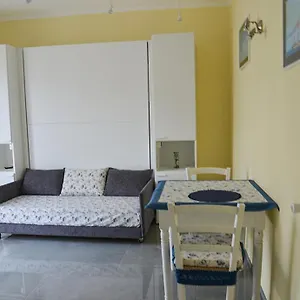 La Maisonnette Di Anna Appartement Arma di Taggia